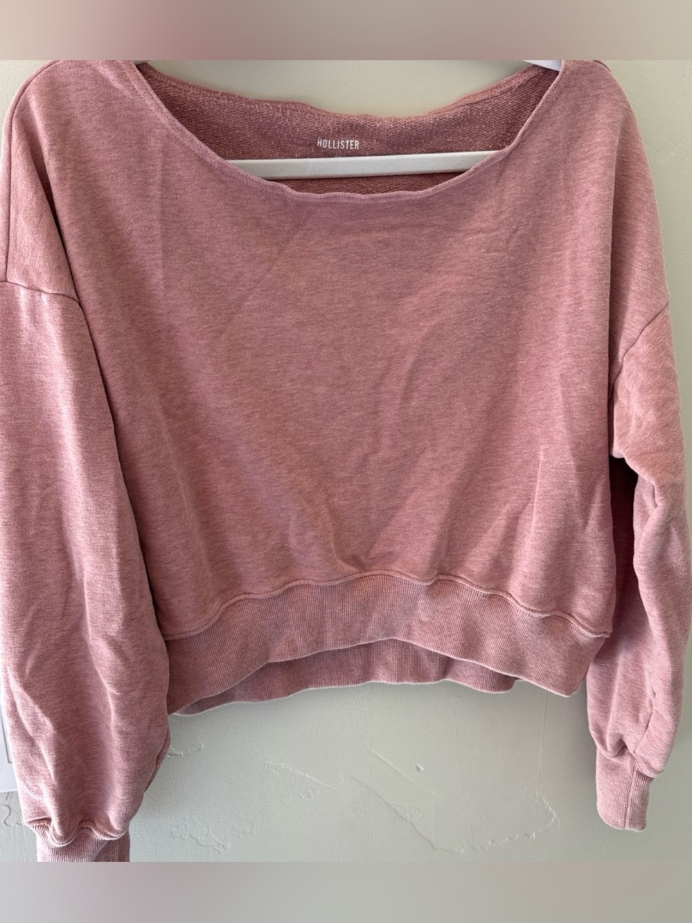 Hollister off the shoulder sweat shirt
